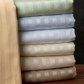 800TC 8PC Bed in a Bag with Down Alternative Comforter (Style: Stripe)