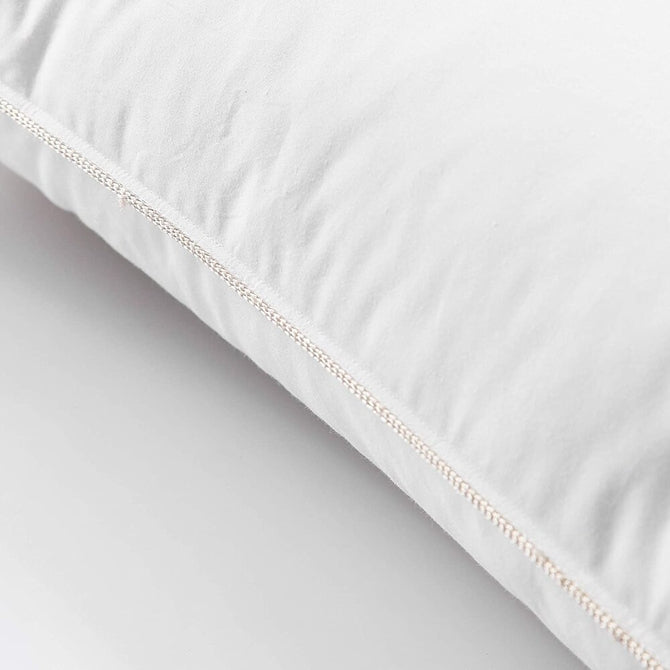 Goose Down Alternative Standard/Queen Size Pillow